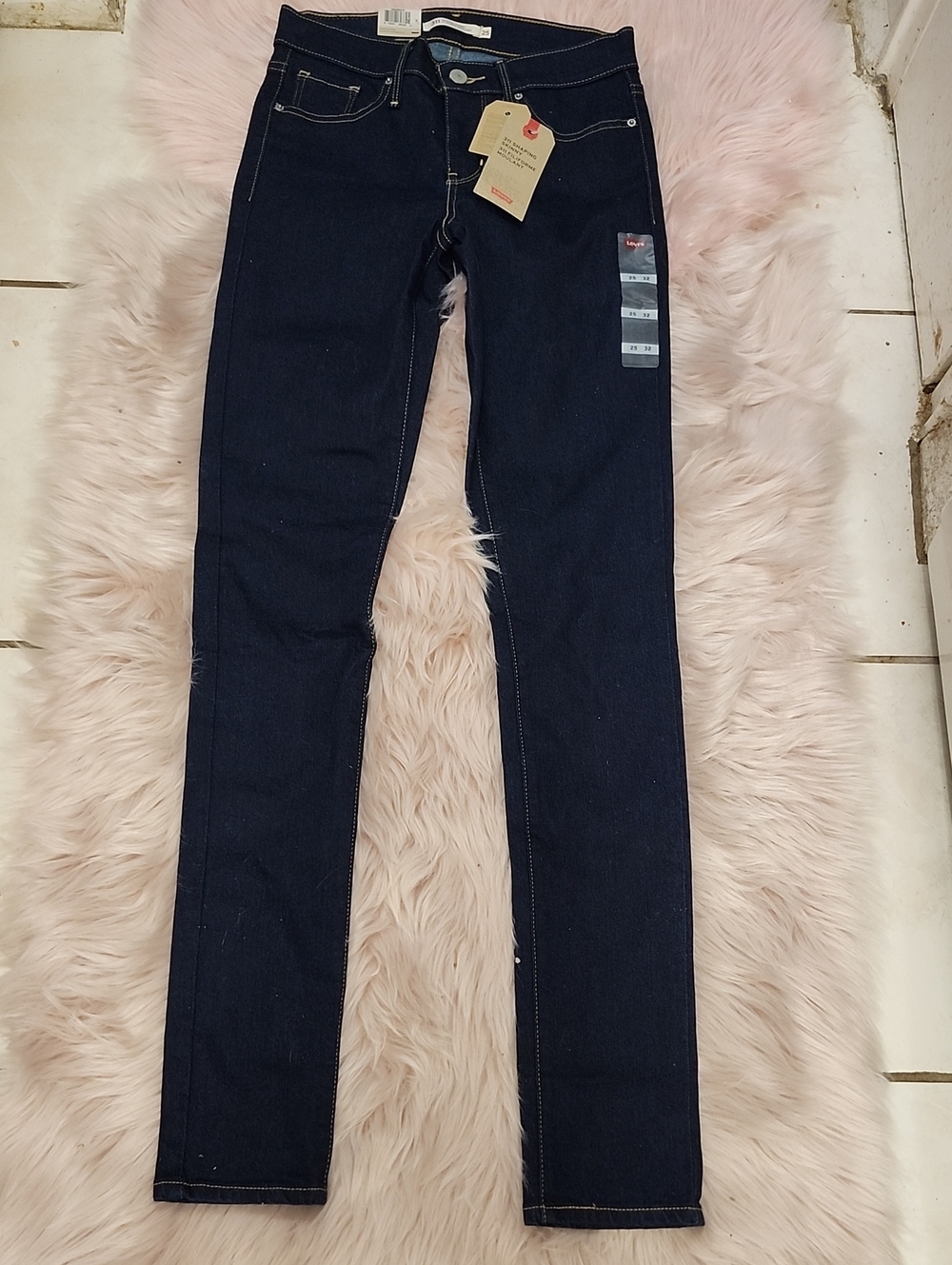 AUTHENTIC Brand New LEVI'S WOMEN'S 311 SHAPING SKINNY JEANS-25